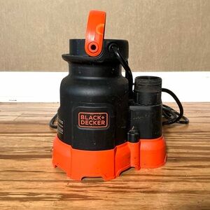 Black & Decker Thermoplastic Submersible Sump Pump